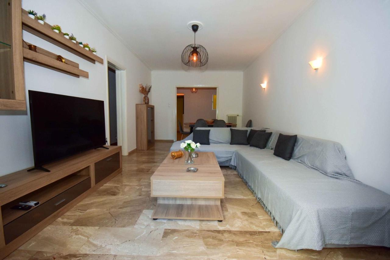 Filoxenia Apartment Atene Esterno foto