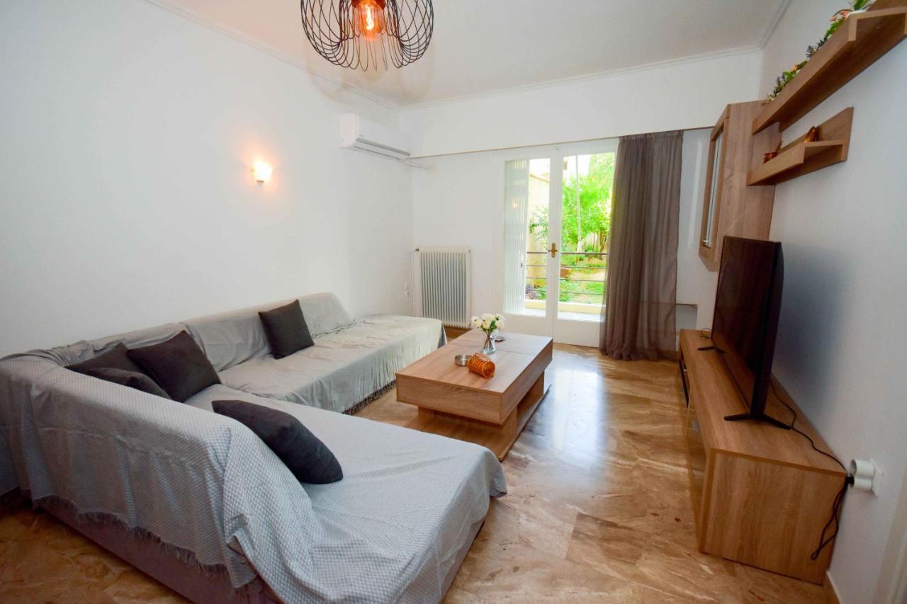 Filoxenia Apartment Atene Esterno foto