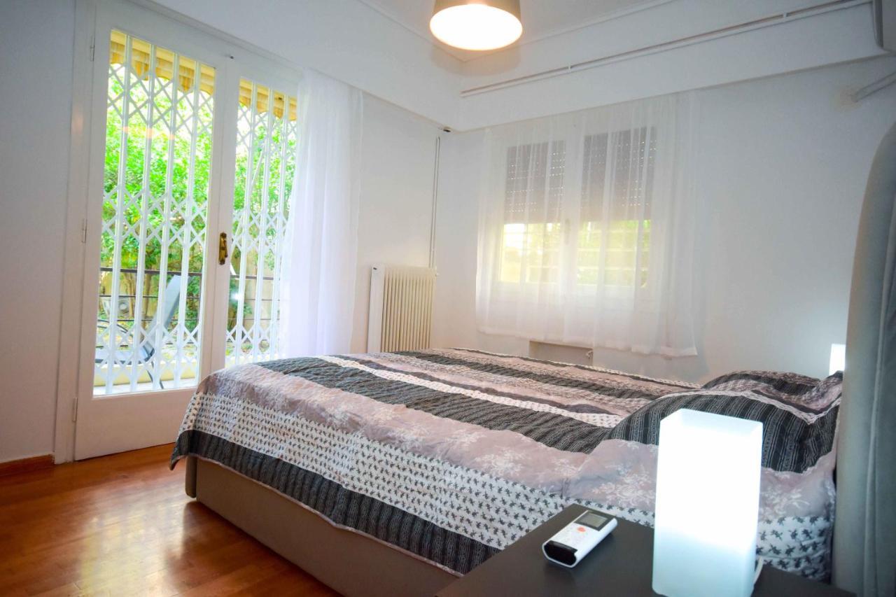 Filoxenia Apartment Atene Esterno foto